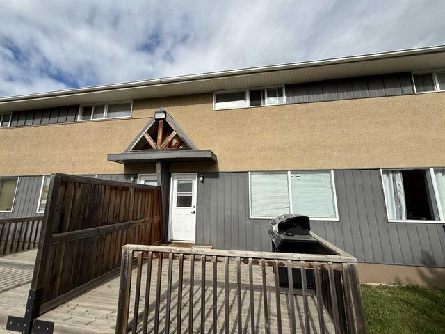 43, 114 Hardisty Avenue, Hinton