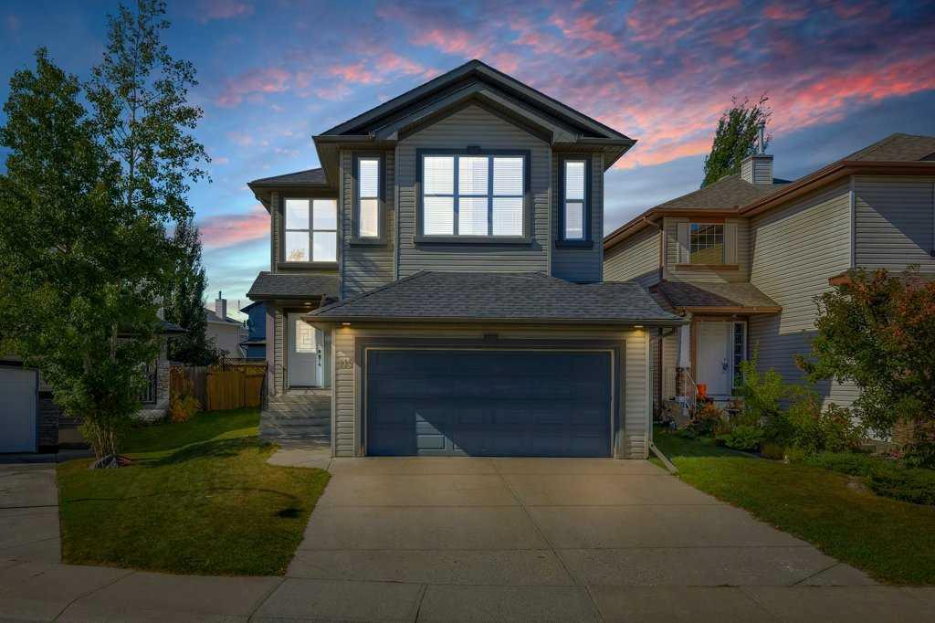 119 Valley Stream Circle Northwest, Calgary – Residential Detached Listing Photo 2