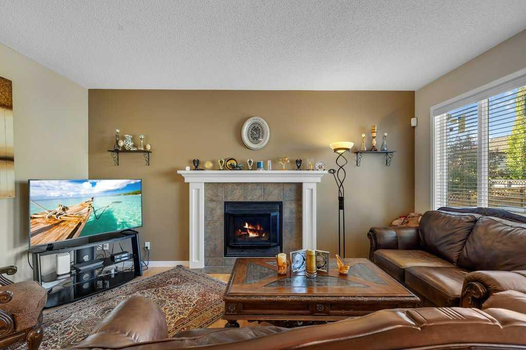 119 Valley Stream Circle Northwest, Calgary – Residential Detached Listing Photo 8