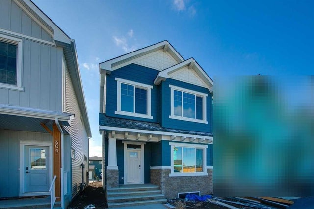 600 Buffaloberry Manor Se, Calgary
