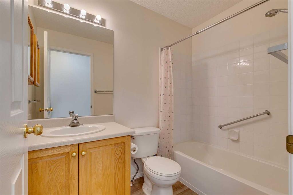 301, 7301 Valleyview Park Southeast, Calgary – Residential Apartment Listing Photo 23