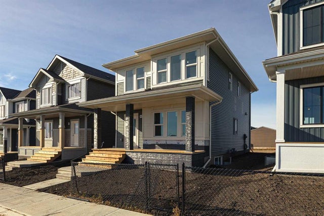 15 Creekstone Walk Sw, Calgary