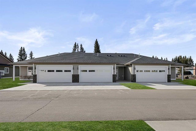 27, 610 4 Avenue Sw, Sundre