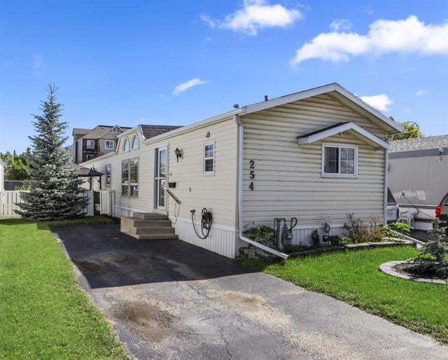254 Erin Woods Circle Se, Calgary