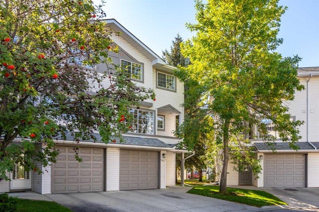 51 Kingsland Villas Sw, Calgary