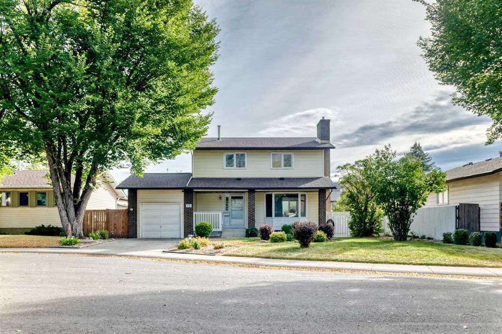 15 Whitewood Bay Northeast, Calgary – Residential Detached Listing Photo 2