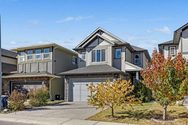 195 Hillcrest Circle Sw, Airdrie