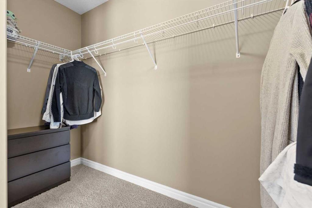 195 Hillcrest Circle Sw Airdrie Alberta T4B0Y6 Hillcrest Home For Sale