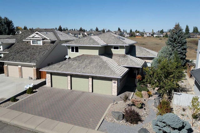 209 Coachwood Point W, Lethbridge