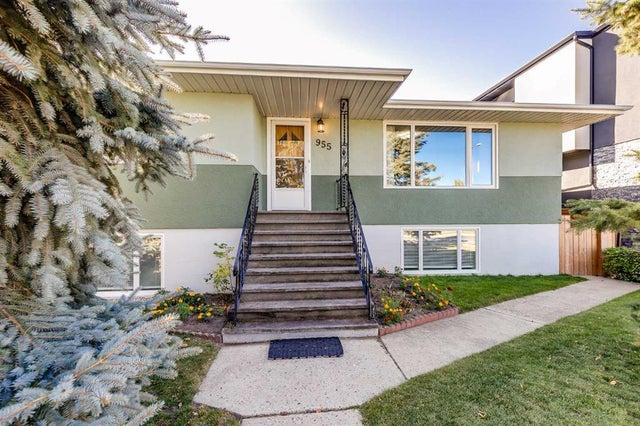 955 15 Avenue Ne, Calgary