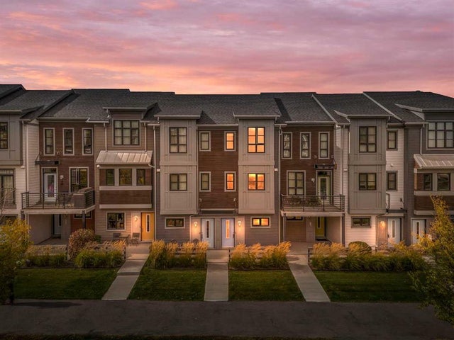 25 Walden Common Se, Calgary