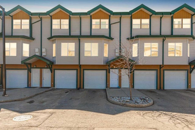 105, 123 Arabian Drive, Fort McMurray