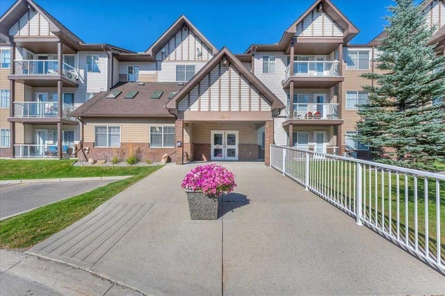 3208, 200 Community, Okotoks