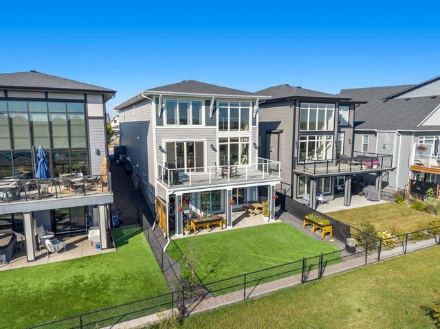 51 Creekstone Way Sw, Calgary