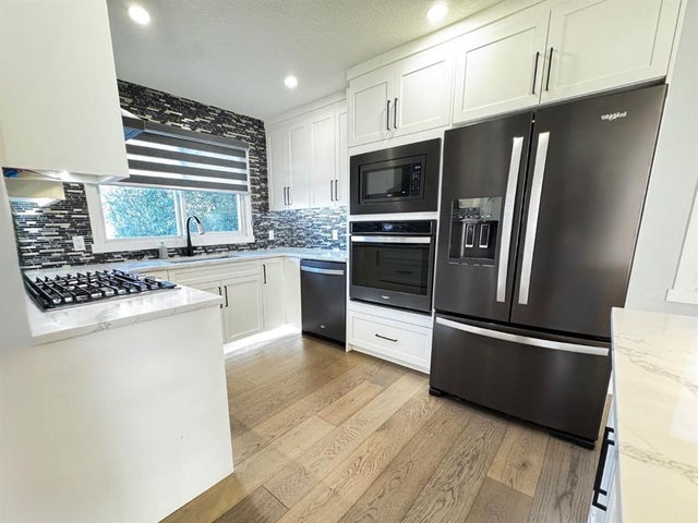 10304 Elbow Drive Sw, Calgary