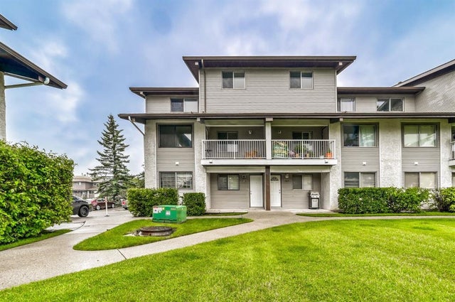 728, 200 Brookpark Drive Sw, Calgary