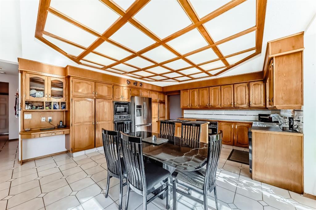 17 Santana Manor Northwest, Calgary – Residential Detached Listing Photo 12