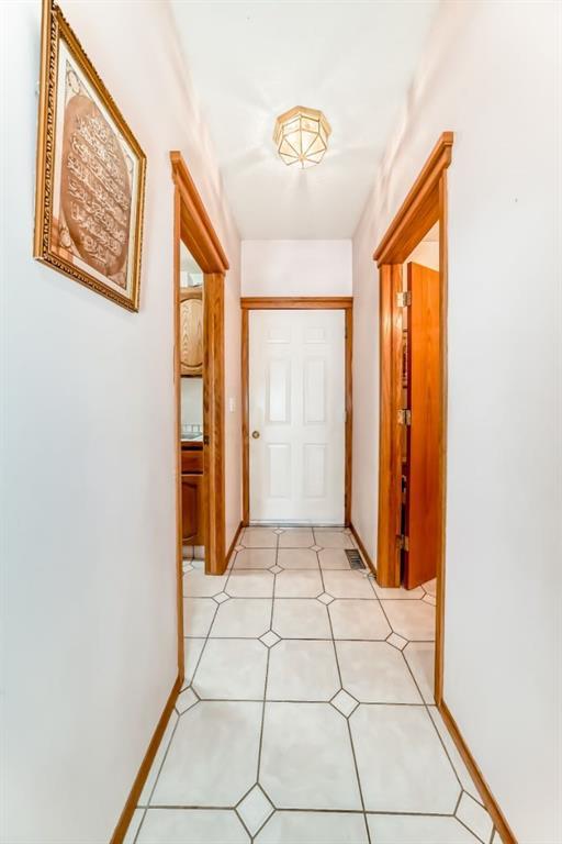 17 Santana Manor Northwest, Calgary – Residential Detached Listing Photo 19