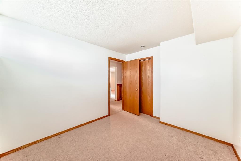 17 Santana Manor Northwest, Calgary – Residential Detached Listing Photo 38