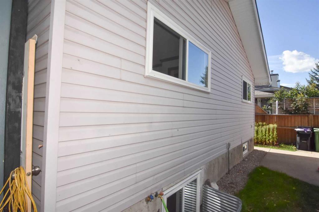 112 Woodvale Road Southwest, Calgary – Residential Detached Listing Photo 20