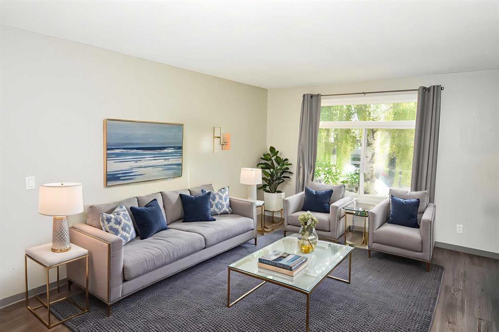 112 Woodvale Road Southwest, Calgary – Residential Detached Listing Photo 8