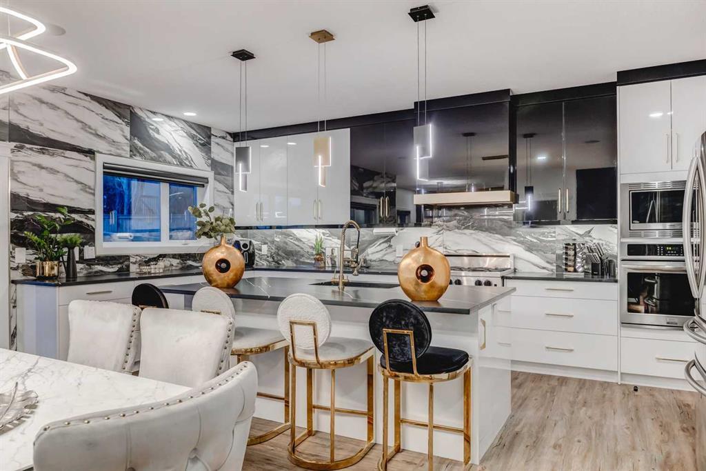 630 Rocky Ridge View Nw, Calgary