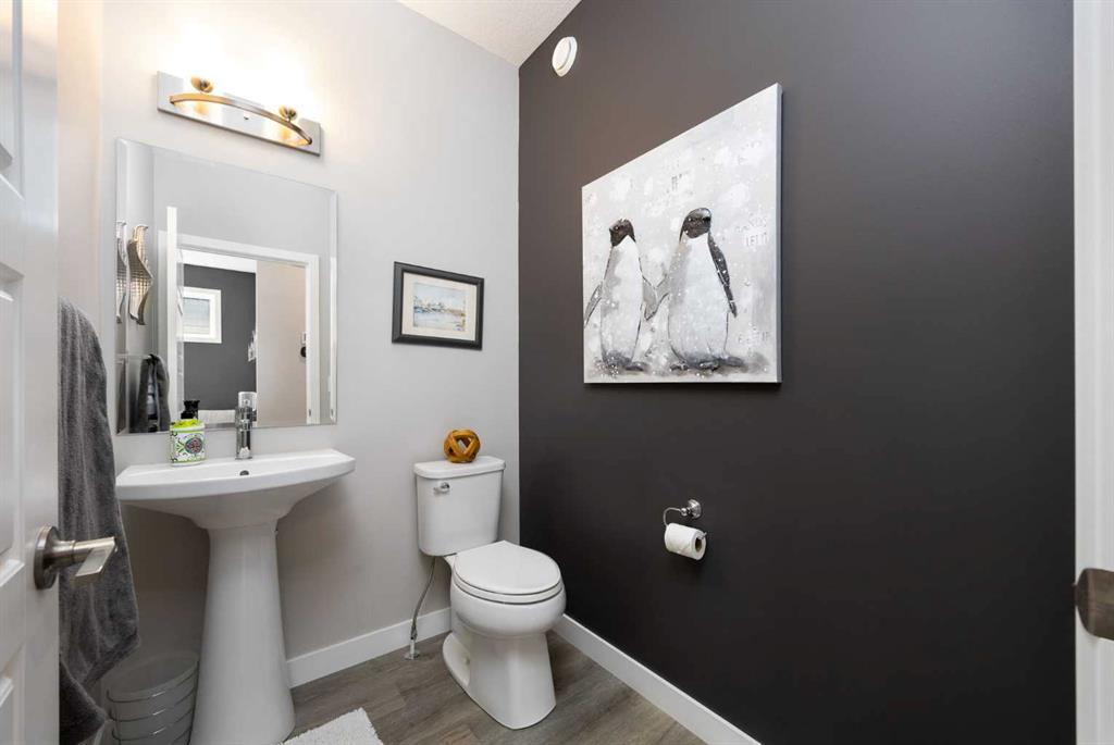 84 Riviera Court, Cochrane – Residential Semi Detached Listing Photo 10