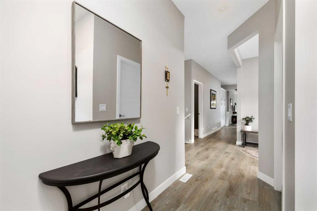 84 Riviera Court, Cochrane – Residential Semi Detached Listing Photo 8