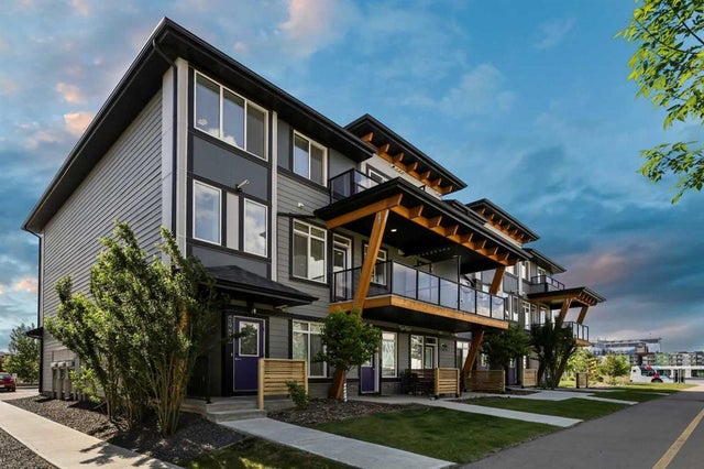 19617 45 Street Se, Calgary