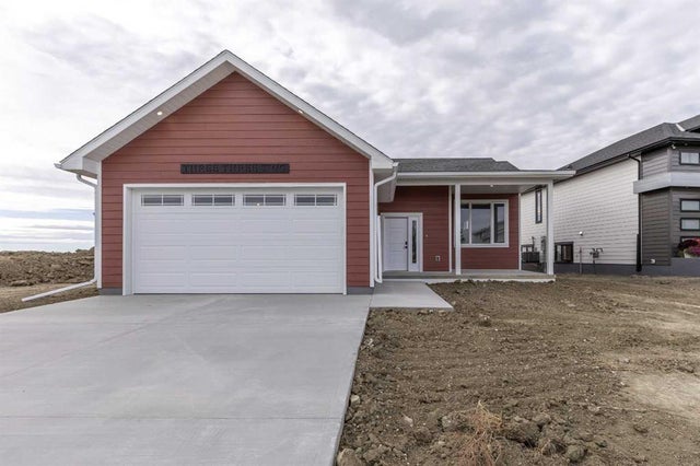 332 9 Street, Picture Butte