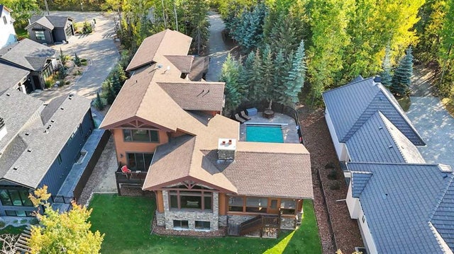 261 Honeymoon Drive, Norglenwold