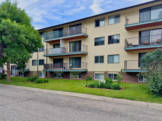 202, 13102 22 Avenue, Blairmore