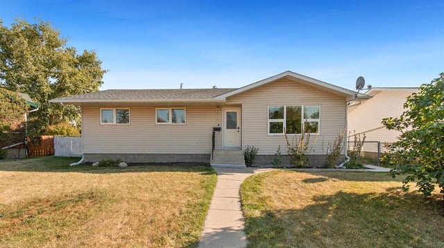 21 Pearson Place, Carstairs