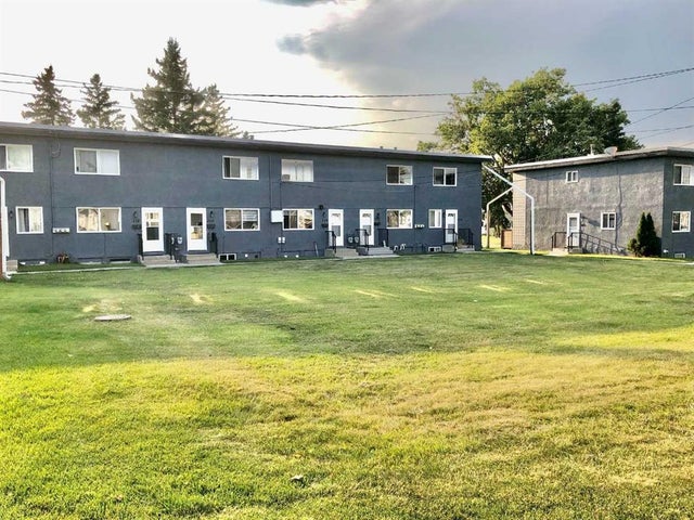 221, 2211 19 Street Ne, Calgary