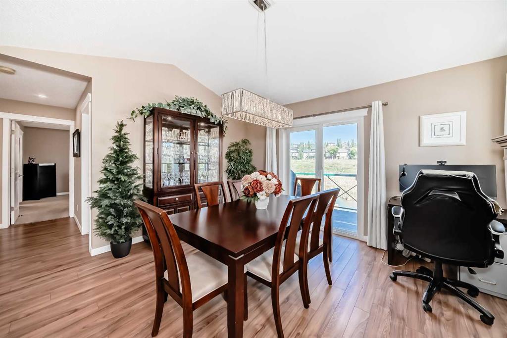 704, 39 Hidden Creek Place Northwest, Calgary – Residential Row/Townhouse Listing Photo 13