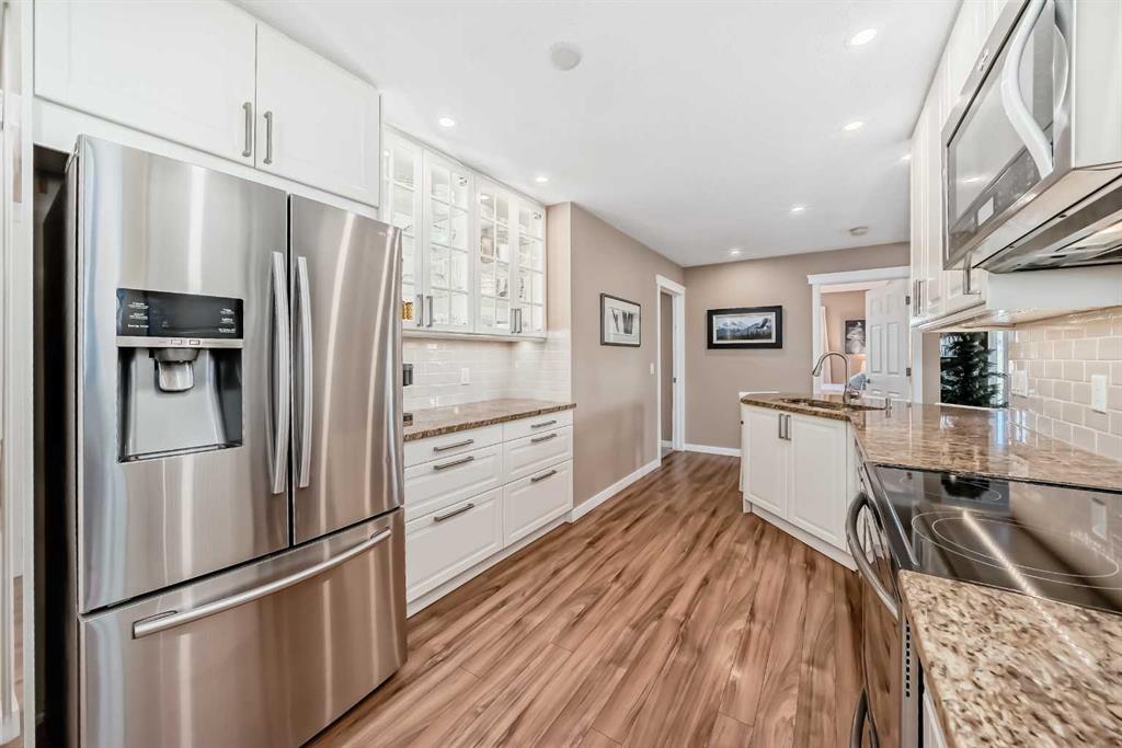 704, 39 Hidden Creek Place Northwest, Calgary – Residential Row/Townhouse Listing Photo 23