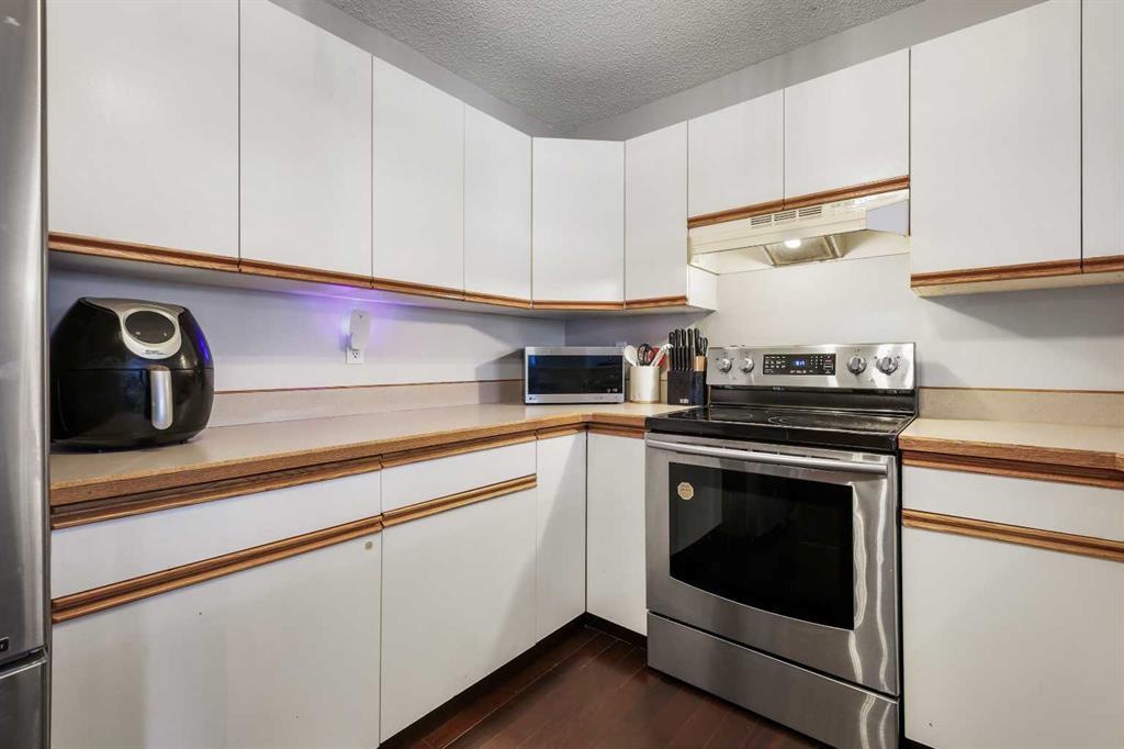 156 Martin Crossing Court Northeast, Calgary – Residential Row/Townhouse Listing Photo 13