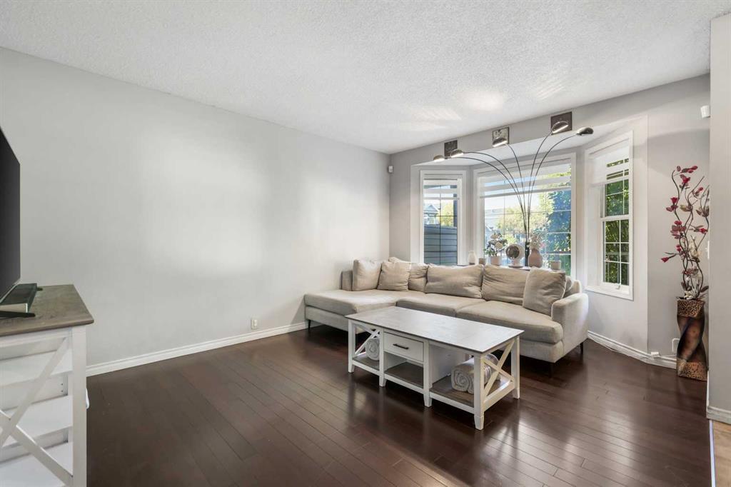 156 Martin Crossing Court Northeast, Calgary – Residential Row/Townhouse Listing Photo 6