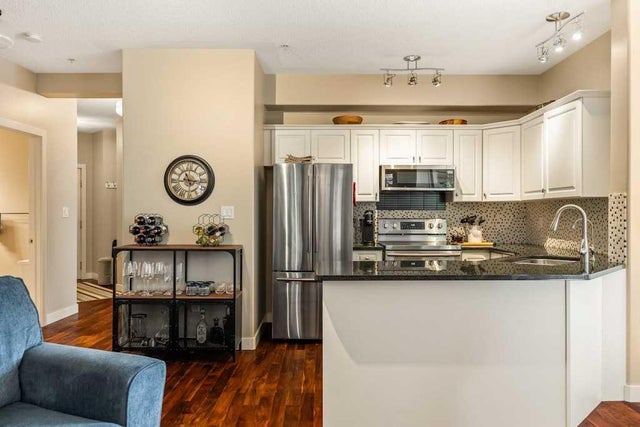 204, 2419 Erlton Road Sw, Calgary
