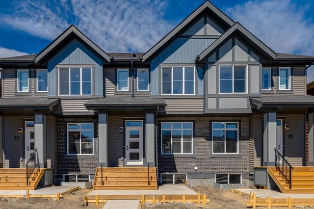 448 Sora Boulevard Se, Calgary