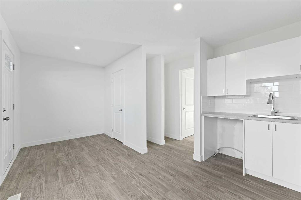 4, 220 Erin Mount Crescent Southeast, Calgary – Residential Row/Townhouse Listing Photo 5