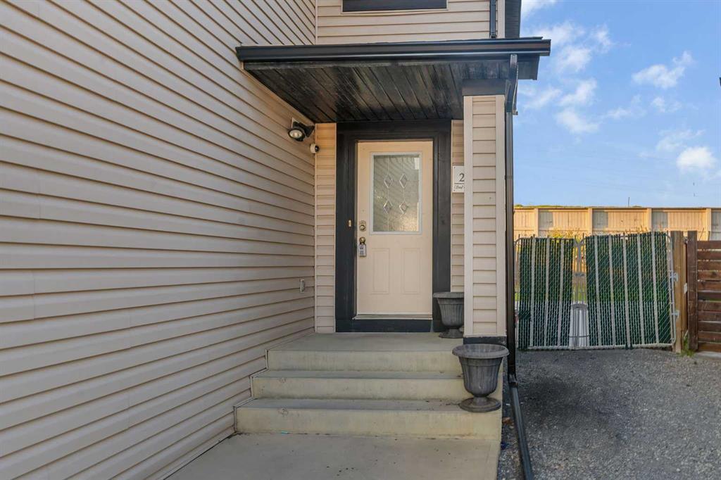 228 Covemeadow Court Northeast, Calgary – Residential Detached Listing Photo 2