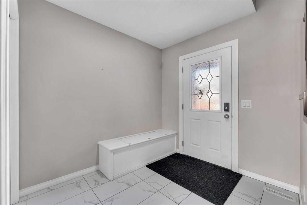 228 Covemeadow Court Northeast, Calgary – Residential Detached Listing Photo 3