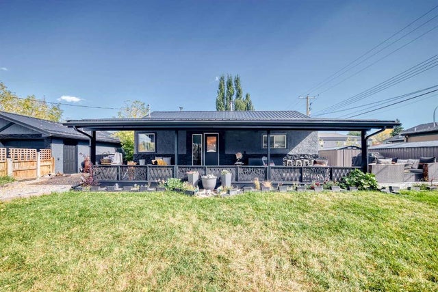 114 2 Street Nw, Diamond Valley