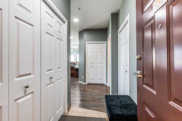 209, 105 Main Street S, Redcliff