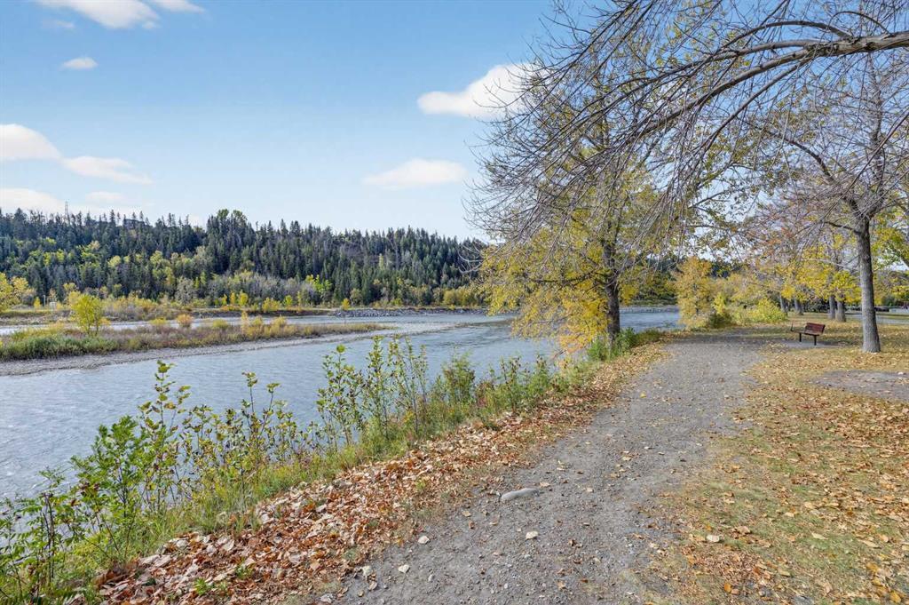 107, 3412 Parkdale Boulevard Northwest, Calgary – Residential Apartment Listing Photo 2