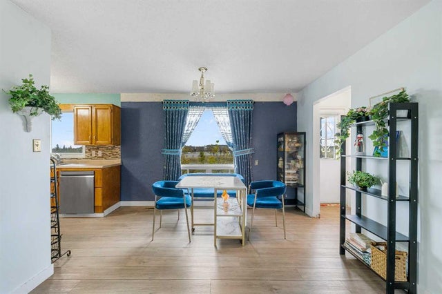 305 Whitehill Place Ne, Calgary