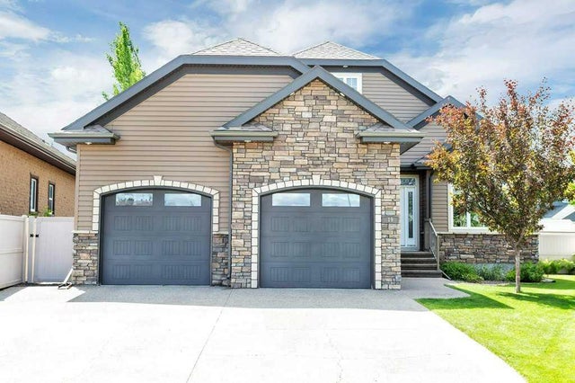 19 Trump Place, Red Deer