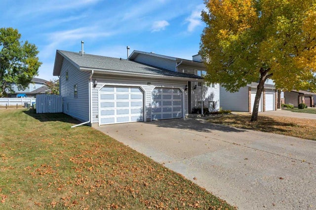 226 Glendale Boulevard, Red Deer