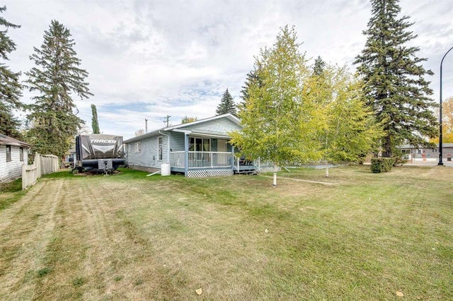 5005 43 Street W, Sylvan Lake